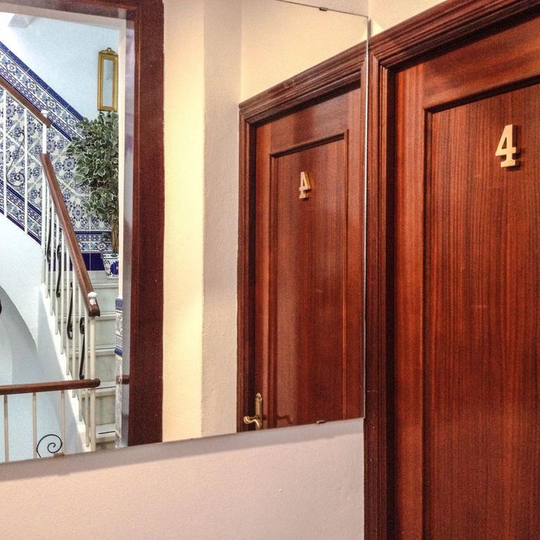 Hostal Colon Кадис Экстерьер фото